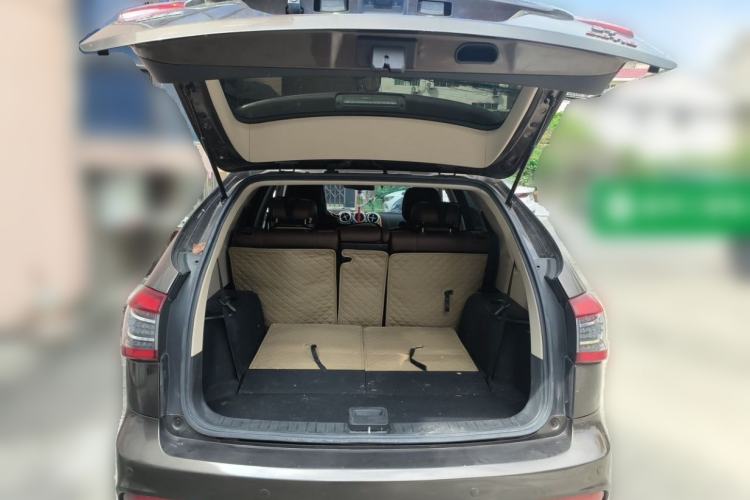Used BYD S7 2017 2.0T Automatic Prestige Edition Trunk