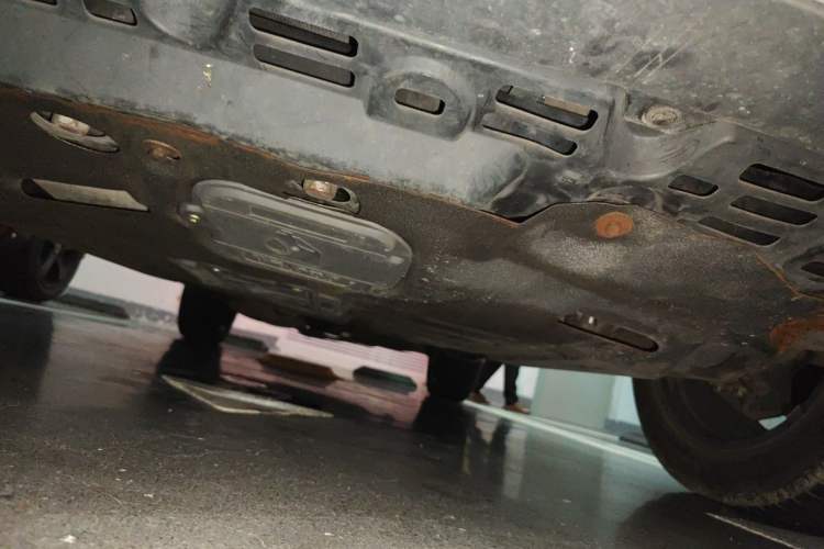 Used BYD S7 2017 2.0T Automatic Prestige Edition Chassis Front