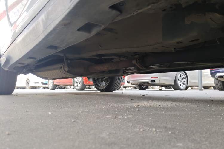 Used BYD S7 2017 2.0T Automatic Prestige Edition Chassis Front Right