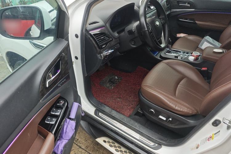 Used BYD S7 2017 2.0T Automatic Prestige Edition Driver Seat