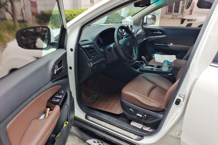 Used BYD S7 2017 2.0T Automatic Prestige Edition Driver Seat