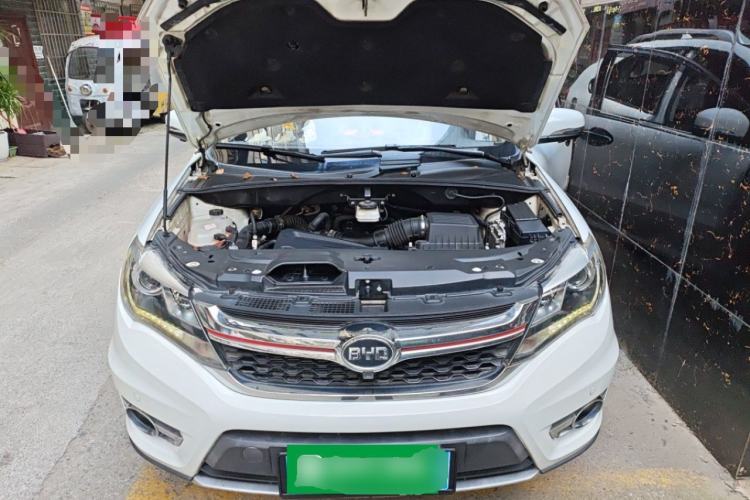 Used BYD S7 2017 2.0T Automatic Prestige Edition Engine Bay
