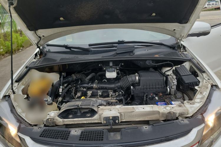 Used BYD S7 2017 2.0T Automatic Prestige Edition Engine Bay