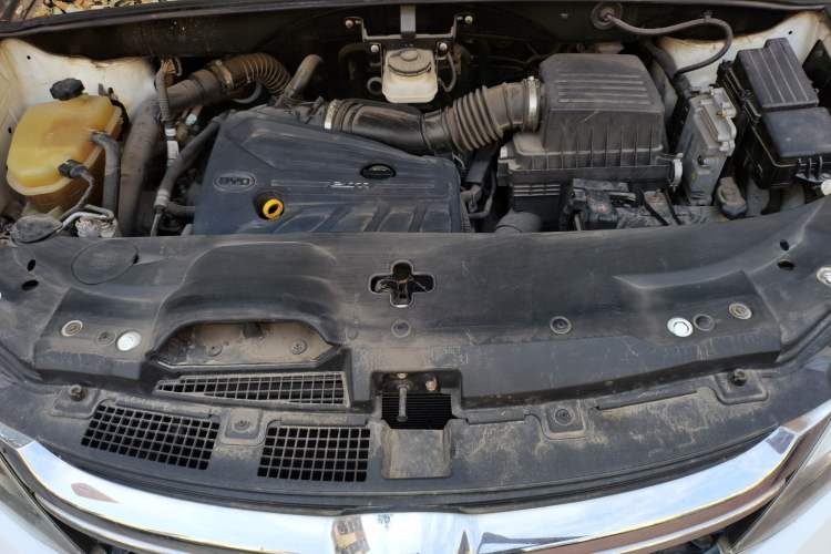 Used BYD S7 2017 2.0T Automatic Luxury Model Engine Bay