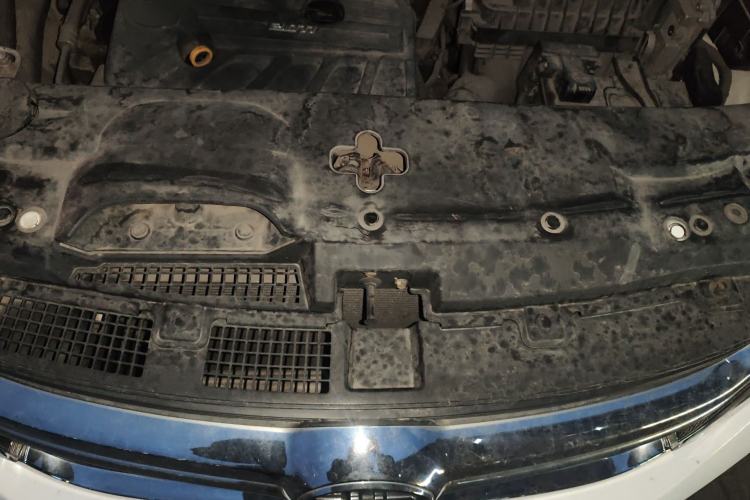 Used BYD S7 2017 2.0T Automatic Luxury Model Engine Bay