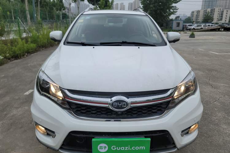 Used BYD S7 2017 2.0T Automatic Prestige Edition Exterior 1
