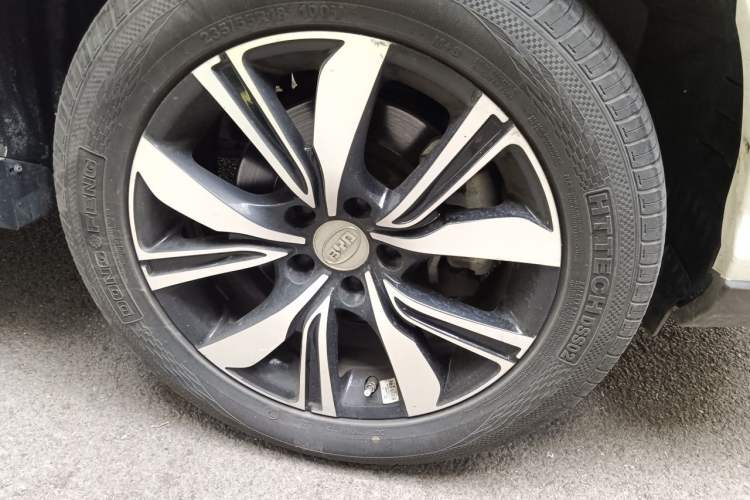 Used BYD S7 2017 2.0T Automatic Prestige Edition Exterior 1