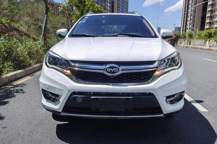 Used BYD S7 2017 2.0T Automatic Luxury Model Exterior 1