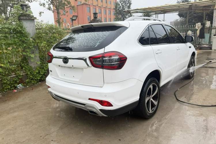 Used BYD S7 2017 2.0T Automatic Luxury Model Exterior 10