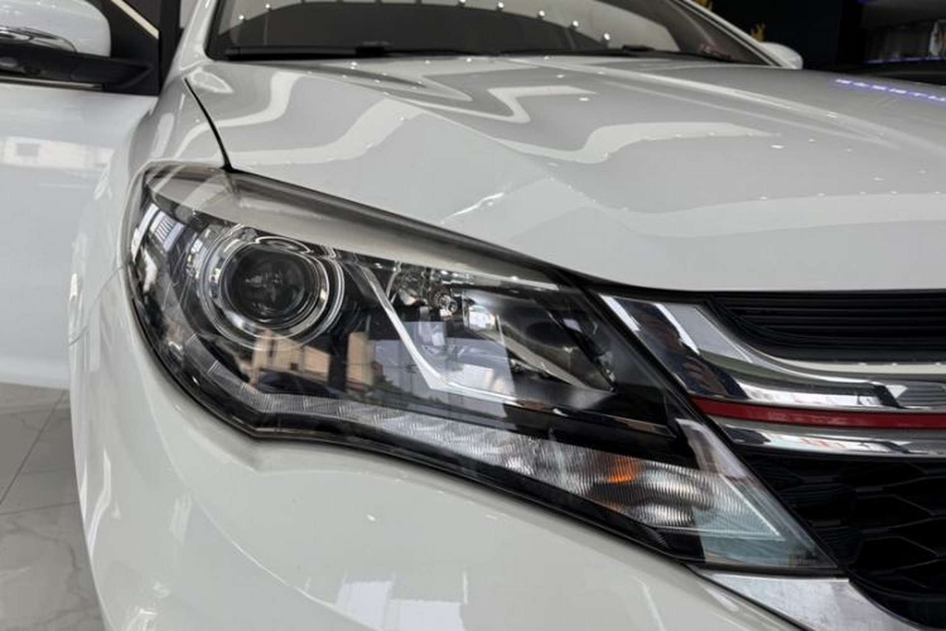 Used BYD S7 2017 2.0T Automatic Luxury Model Exterior 11