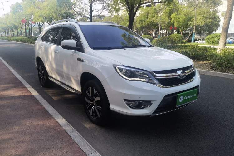 Used BYD S7 2017 2.0T Automatic Prestige Edition Exterior 2