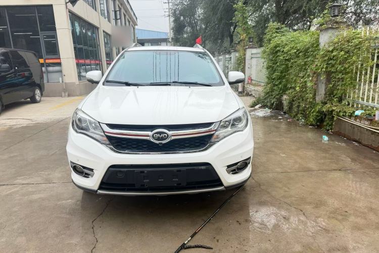 Used BYD S7 2017 2.0T Automatic Luxury Model Exterior 3