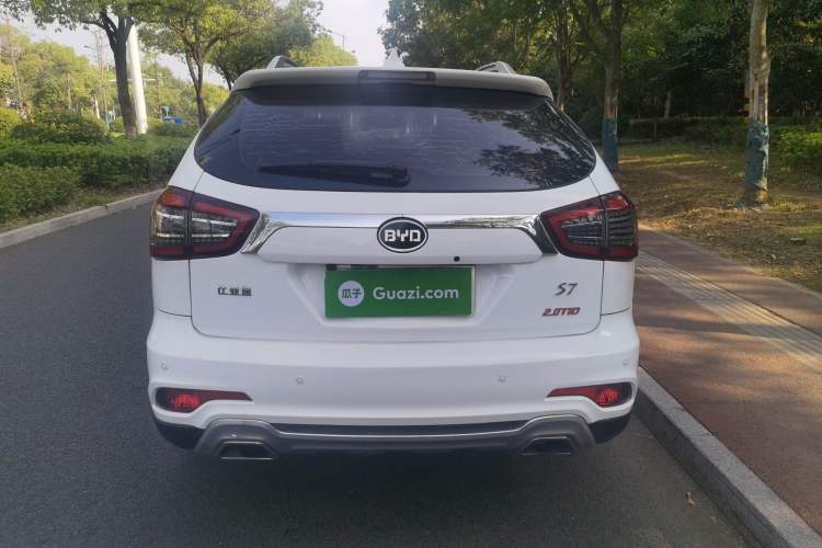 Used BYD S7 2017 2.0T Automatic Prestige Edition Exterior 6
