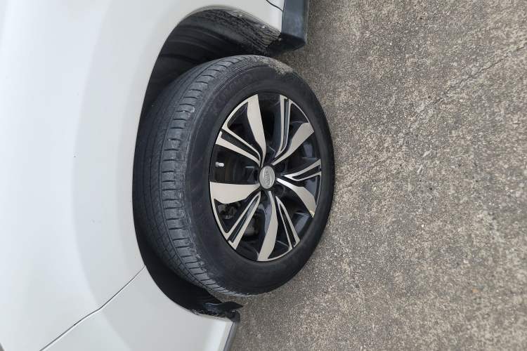 Used BYD S7 2017 2.0T Automatic Prestige Edition Exterior 7