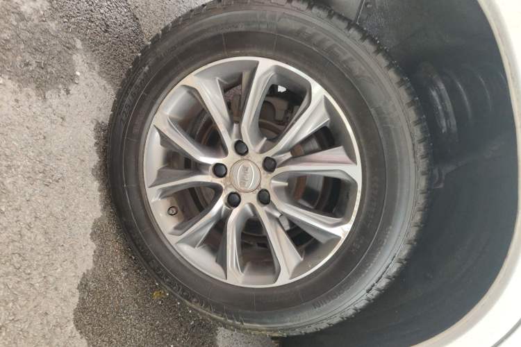 Used BYD S7 2017 1.5T Manual Luxury Model Exterior 8