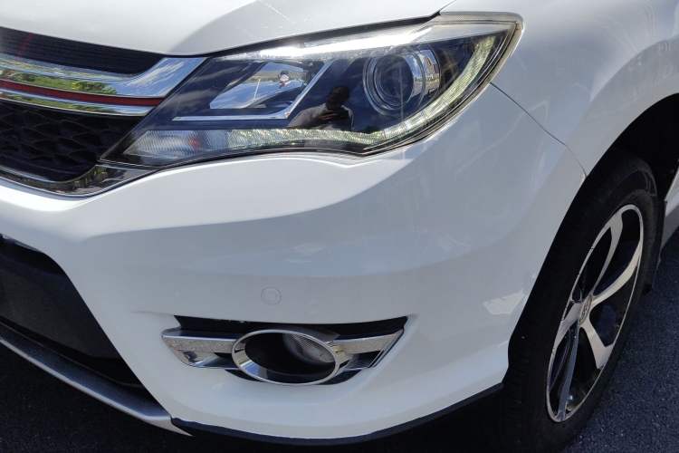 Used BYD S7 2017 2.0T Automatic Luxury Model Exterior 8