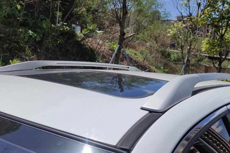 Used BYD S7 2017 2.0T Automatic Luxury Model Exterior 9