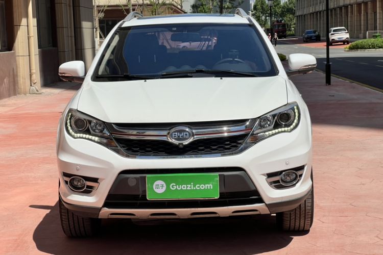 Used BYD S7 2017 2.0T Automatic Prestige Edition Exterior 9