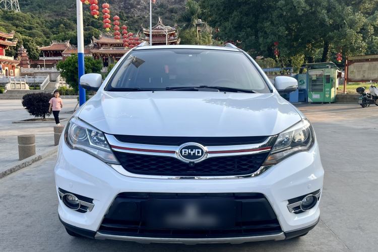 Used BYD S7 2017 2.0T Automatic Prestige Edition Front