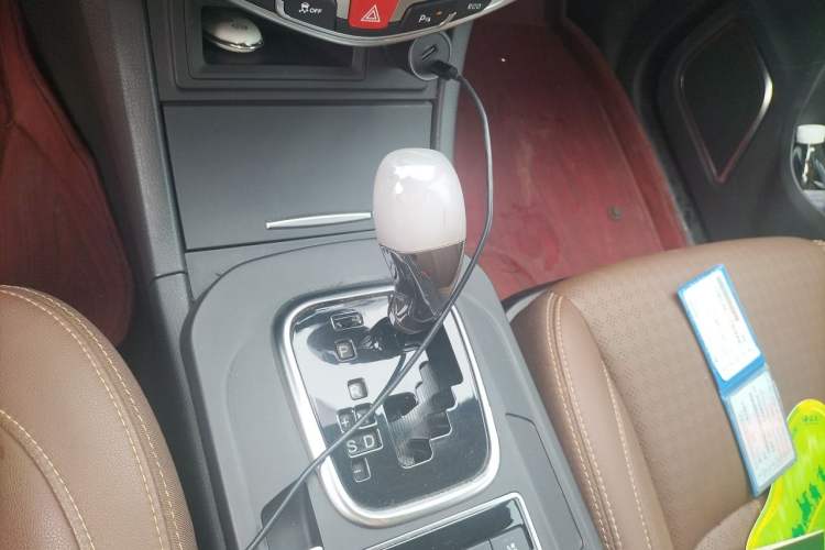 Used BYD S7 2017 2.0T Automatic Prestige Edition Gear Lever