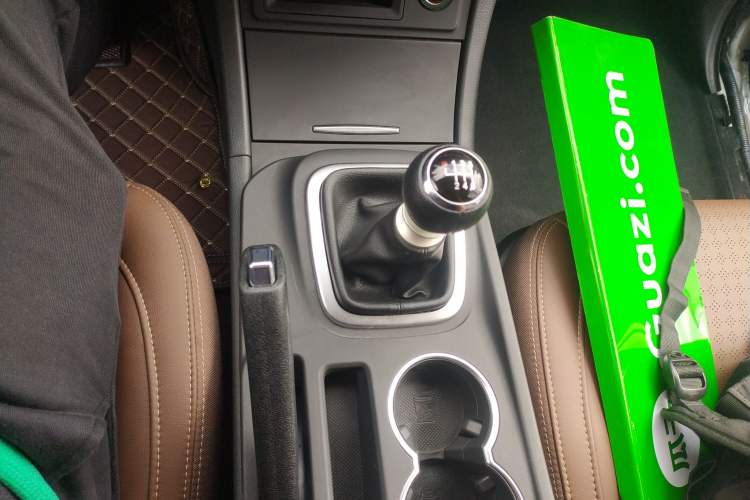 Used BYD S7 2017 1.5T Manual Luxury Model Gear Lever