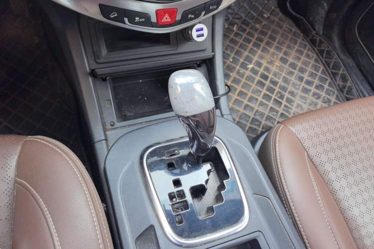 Used BYD S7 2017 2.0T Automatic Prestige Edition Gear Lever
