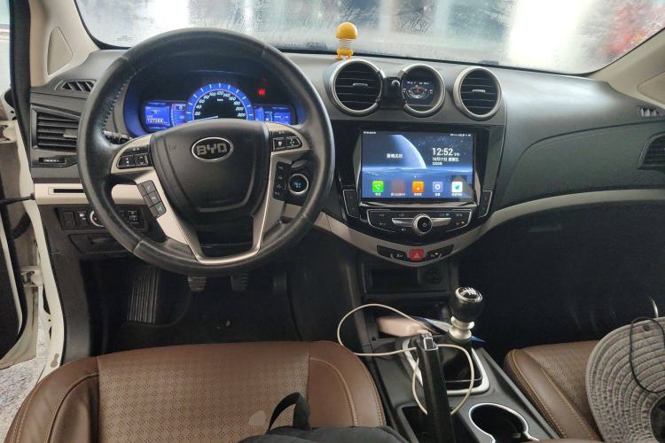 Used BYD S7 2017 1.5T Manual Luxury Model Interior 2