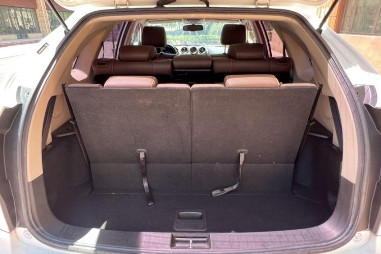 Used BYD S7 2017 2.0T Automatic Prestige Edition Interior 2