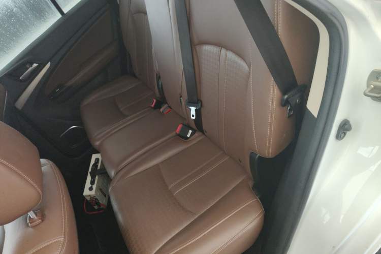 Used BYD S7 2017 1.5T Manual Luxury Model Interior 4