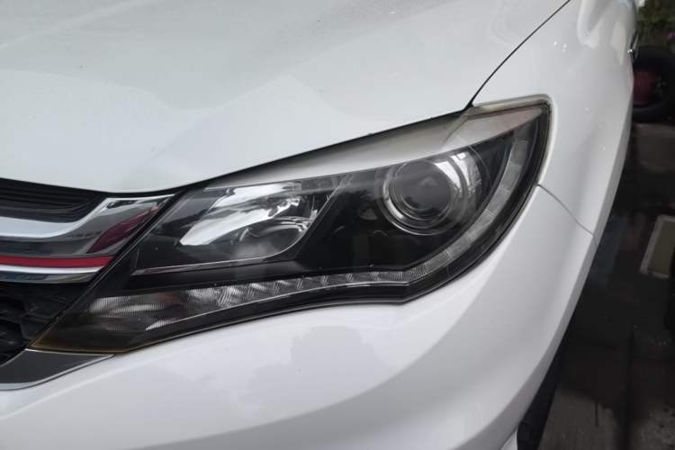 Used BYD S7 2017 2.0T Automatic Prestige Edition Left Front Headlight