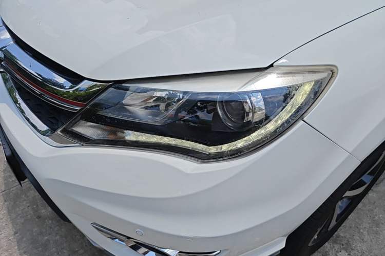 Used BYD S7 2017 2.0T Automatic Luxury Model Left Front Headlight