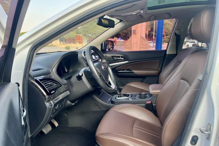 Used BYD S7 2017 2.0T Automatic Prestige Edition Left Front Seat