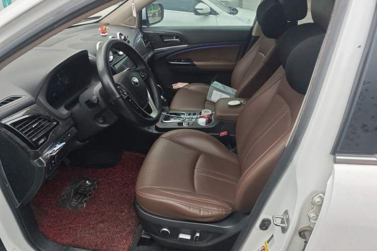 Used BYD S7 2017 2.0T Automatic Prestige Edition Left Front Seat