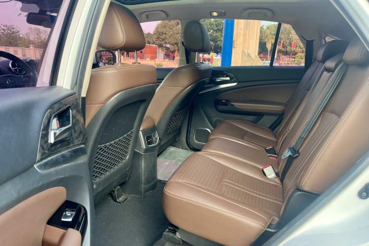 Used BYD S7 2017 2.0T Automatic Prestige Edition Left Rear Seat