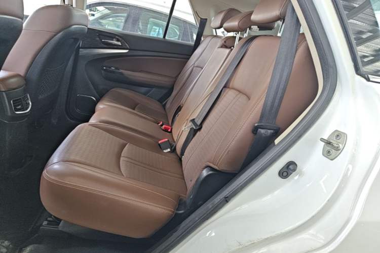 Used BYD S7 2017 2.0T Automatic Prestige Edition Left Rear Seat