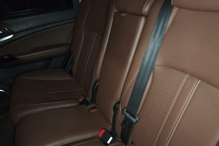 Used BYD S7 2017 2.0T Automatic Prestige Edition Left Rear Seat