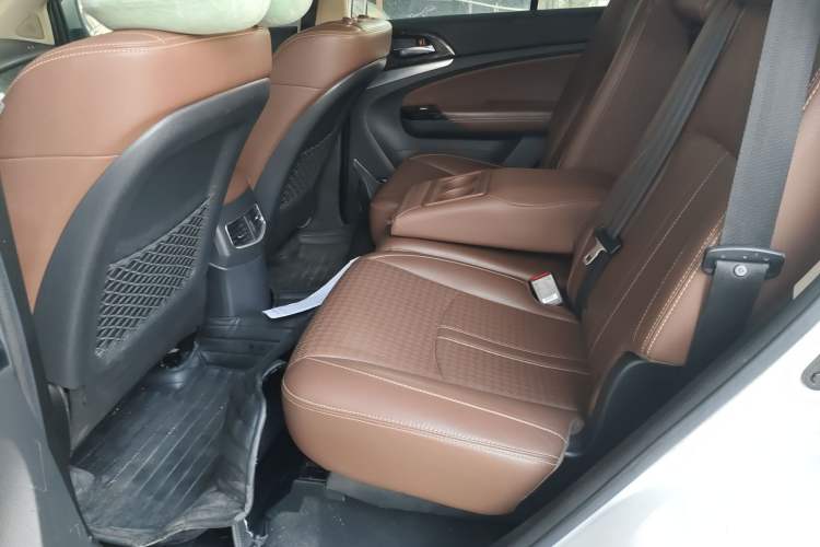 Used BYD S7 2017 2.0T Automatic Prestige Edition Left Rear Seat