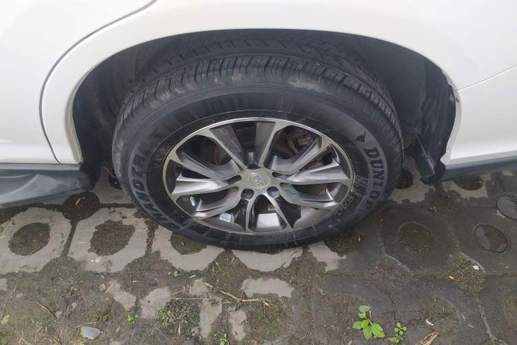 Used BYD S7 2017 1.5T Manual Luxury Model Left Rear Wheel Hub