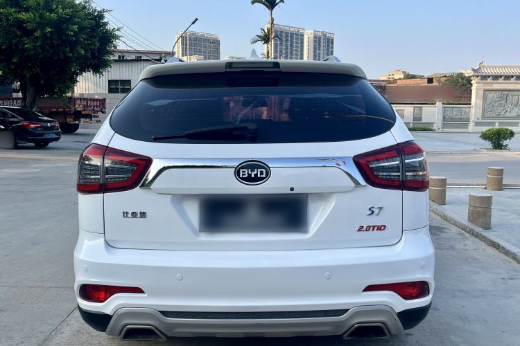 Used BYD S7 2017 2.0T Automatic Prestige Edition Rear