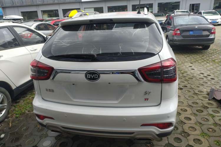 Used BYD S7 2017 1.5T Manual Luxury Model Rear