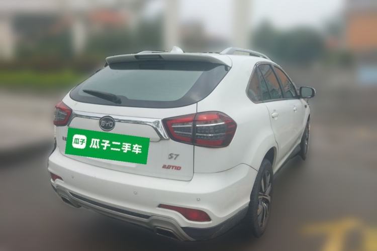 Used BYD S7 2017 2.0T Automatic Prestige Edition Rear Right 45 Deg