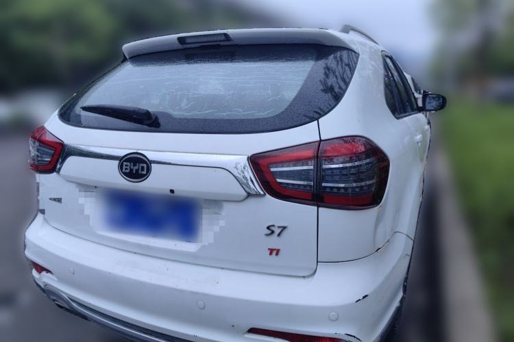 Used BYD S7 2017 1.5T Manual Luxury Model Rear Right 45 Deg