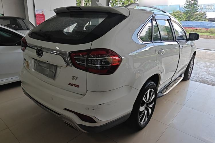 Used BYD S7 2017 2.0T Automatic Prestige Edition Rear Right 45 Deg