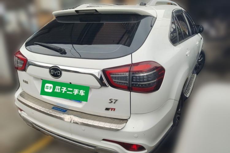 Used BYD S7 2017 1.5T Manual Luxury Model Rear Right 45 Deg
