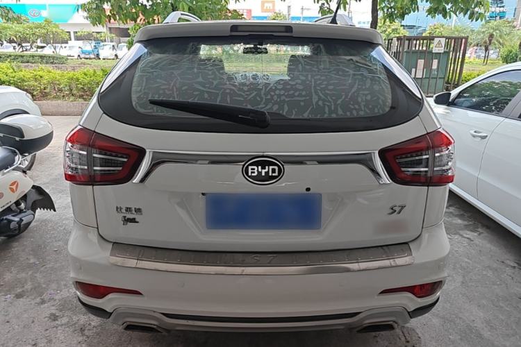 Used BYD S7 2017 2.0T Automatic Luxury Model Rear