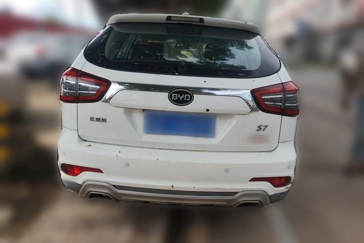 Used BYD S7 2017 2.0T Automatic Prestige Edition Rear