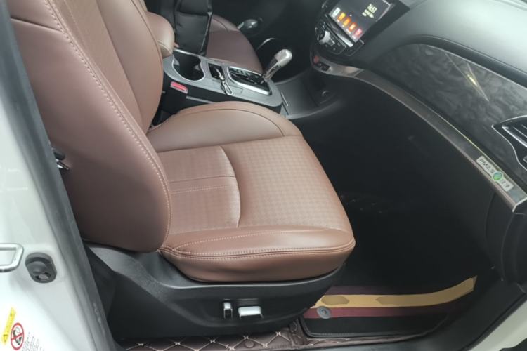 Used BYD S7 2017 2.0T Automatic Prestige Edition Right Front Seat