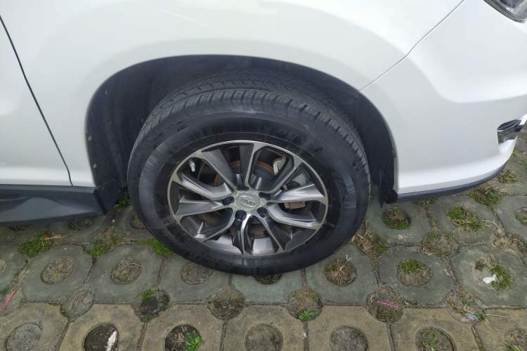 Used BYD S7 2017 1.5T Manual Luxury Model Right Front Wheel Hub