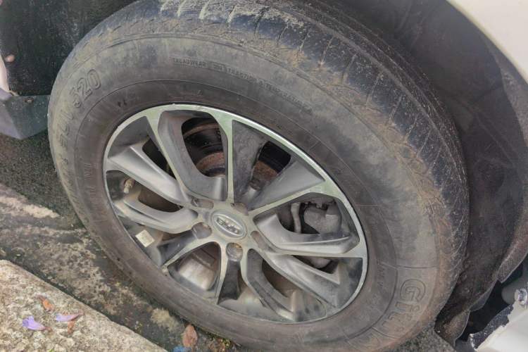 Used BYD S7 2017 1.5T Manual Luxury Model Right Front Wheel Hub