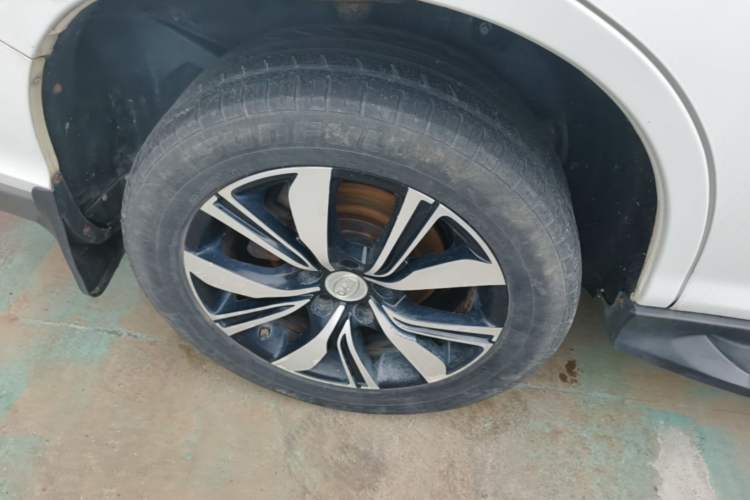 Used BYD S7 2017 2.0T Automatic Prestige Edition Right Rear Wheel Hub
